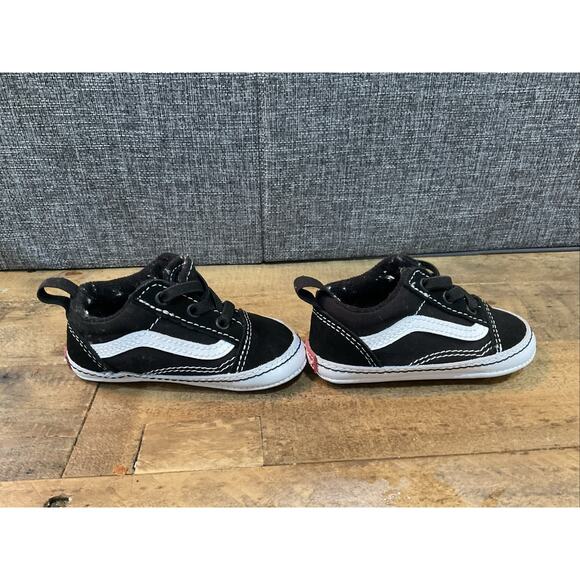 VANS Crib Old Skool Baby Shoes Black/True White Infant Size 4 Ships Free - Picture 3 of 6